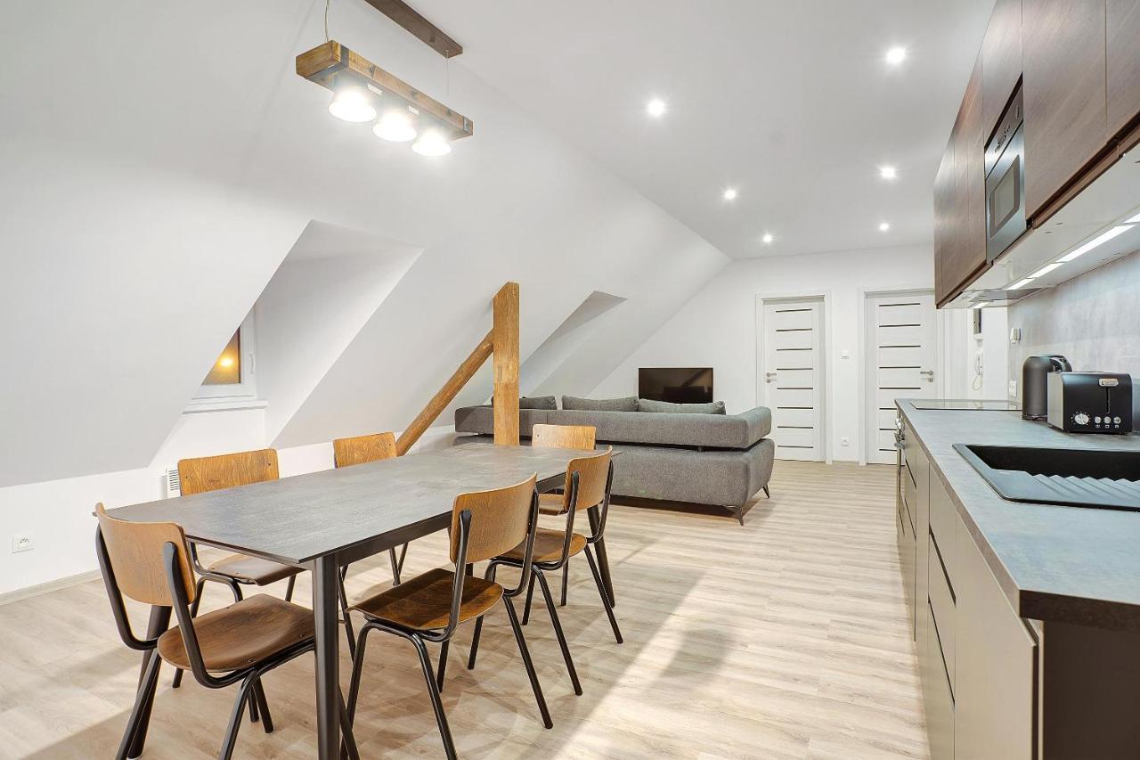 Apartman Krystof - ヤーヒモフ エクステリア 写真